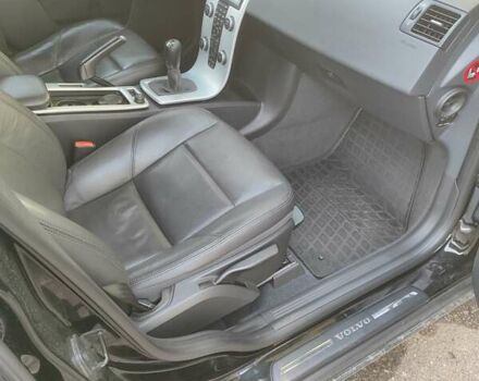 Черный Вольво В50, объемом двигателя 1.6 л и пробегом 201 тыс. км за 7500 $, фото 22 на Automoto.ua