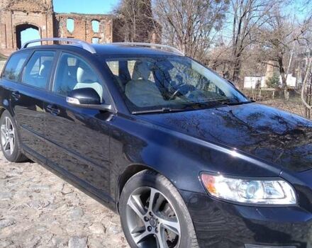 Черный Вольво В50, объемом двигателя 1.6 л и пробегом 186 тыс. км за 9000 $, фото 5 на Automoto.ua
