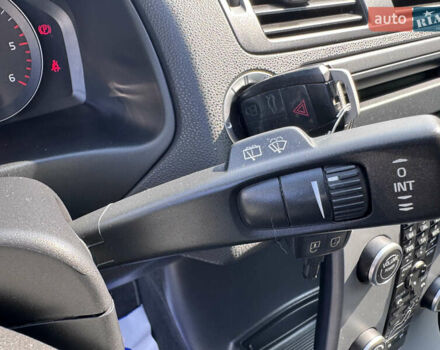 Черный Вольво В50, объемом двигателя 2 л и пробегом 210 тыс. км за 11000 $, фото 43 на Automoto.ua