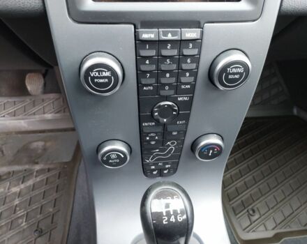 Чорний Вольво V50, об'ємом двигуна 1.6 л та пробігом 248 тис. км за 7000 $, фото 2 на Automoto.ua