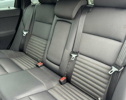 Черный Вольво В50, объемом двигателя 2 л и пробегом 213 тыс. км за 11000 $, фото 31 на Automoto.ua