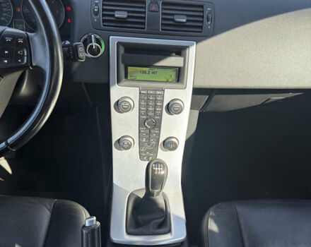 Черный Вольво В50, объемом двигателя 1.6 л и пробегом 227 тыс. км за 9500 $, фото 34 на Automoto.ua