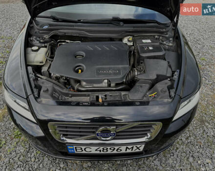 Вольво В50 2011 в Дрогобыче на Automoto.ua Черный Вольво В50, объемом двигателя 1.6 л и пробегом 166 тыс. км за 8999 $, фото 48 на Automoto.ua