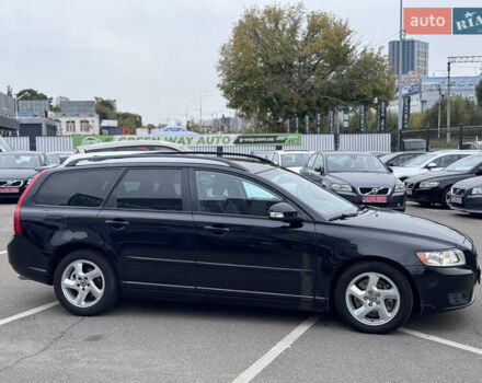 Черный Вольво В50, объемом двигателя 2 л и пробегом 213 тыс. км за 11000 $, фото 6 на Automoto.ua