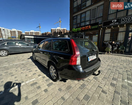 Черный Вольво В50, объемом двигателя 1.98 л и пробегом 299 тыс. км за 9100 $, фото 3 на Automoto.ua