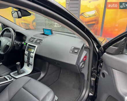 Черный Вольво В50, объемом двигателя 1.6 л и пробегом 226 тыс. км за 8600 $, фото 26 на Automoto.ua