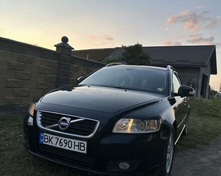 Черный Вольво В50, объемом двигателя 1.6 л и пробегом 232 тыс. км за 7600 $, фото 27 на Automoto.ua