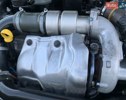 Черный Вольво В50, объемом двигателя 1.6 л и пробегом 252 тыс. км за 8200 $, фото 11 на Automoto.ua