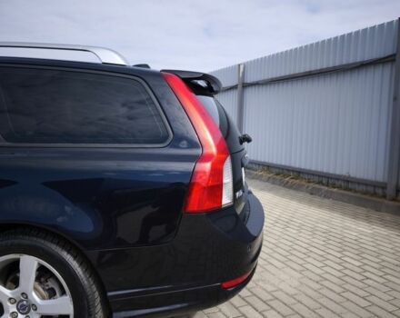 Черный Вольво В50, объемом двигателя 1.6 л и пробегом 255 тыс. км за 7400 $, фото 1 на Automoto.ua