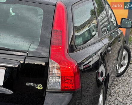 Черный Вольво В50, объемом двигателя 1.6 л и пробегом 226 тыс. км за 8600 $, фото 22 на Automoto.ua