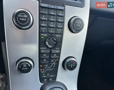 Чорний Вольво V50, об'ємом двигуна 2 л та пробігом 262 тис. км за 9850 $, фото 25 на Automoto.ua