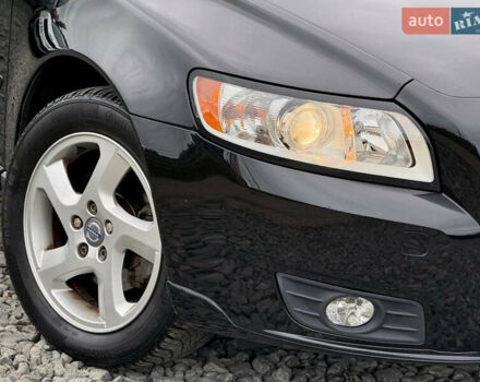 Черный Вольво В50, объемом двигателя 1.6 л и пробегом 230 тыс. км за 7999 $, фото 17 на Automoto.ua