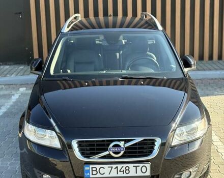 Черный Вольво В50, объемом двигателя 1.98 л и пробегом 228 тыс. км за 9600 $, фото 1 на Automoto.ua