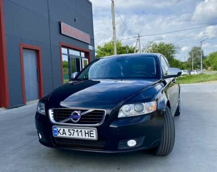 Чорний Вольво V50, об'ємом двигуна 2 л та пробігом 269 тис. км за 9200 $, фото 2 на Automoto.ua