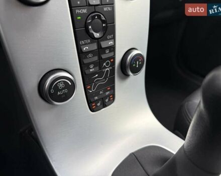 Черный Вольво В50, объемом двигателя 1.6 л и пробегом 226 тыс. км за 8290 $, фото 66 на Automoto.ua