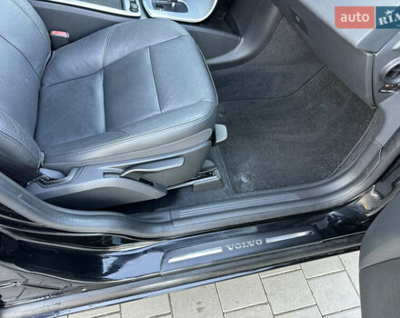 Чорний Вольво V50, об'ємом двигуна 2 л та пробігом 262 тис. км за 9850 $, фото 40 на Automoto.ua