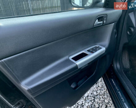 Черный Вольво В50, объемом двигателя 1.6 л и пробегом 252 тыс. км за 8200 $, фото 28 на Automoto.ua