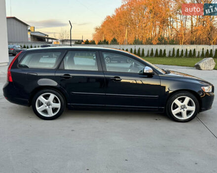 Черный Вольво В50, объемом двигателя 1.6 л и пробегом 235 тыс. км за 9350 $, фото 29 на Automoto.ua