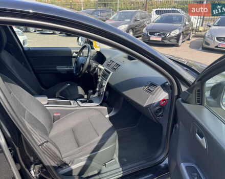 Черный Вольво В50, объемом двигателя 2 л и пробегом 210 тыс. км за 11000 $, фото 22 на Automoto.ua