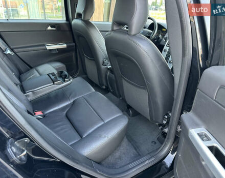 Чорний Вольво V50, об'ємом двигуна 2 л та пробігом 262 тис. км за 9850 $, фото 33 на Automoto.ua