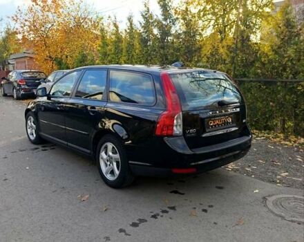 Черный Вольво В50, объемом двигателя 1.6 л и пробегом 236 тыс. км за 8400 $, фото 3 на Automoto.ua
