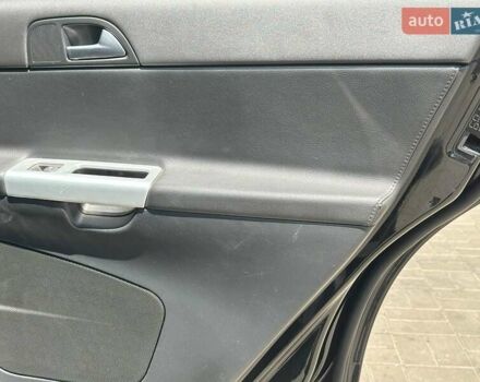 Чорний Вольво V50, об'ємом двигуна 1.6 л та пробігом 235 тис. км за 8590 $, фото 16 на Automoto.ua