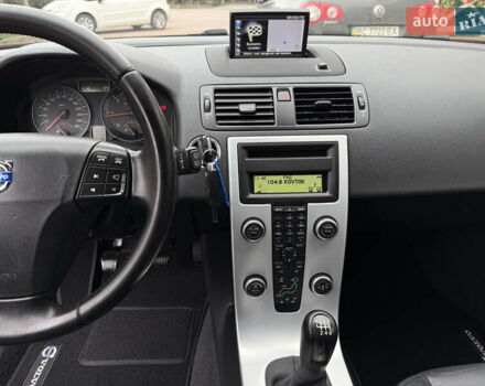 Черный Вольво В50, объемом двигателя 1.6 л и пробегом 244 тыс. км за 8850 $, фото 54 на Automoto.ua