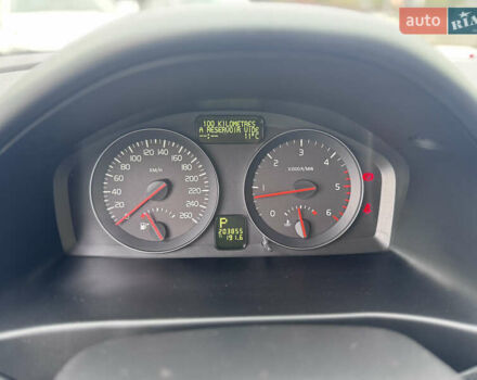 Черный Вольво В50, объемом двигателя 2 л и пробегом 200 тыс. км за 11300 $, фото 36 на Automoto.ua