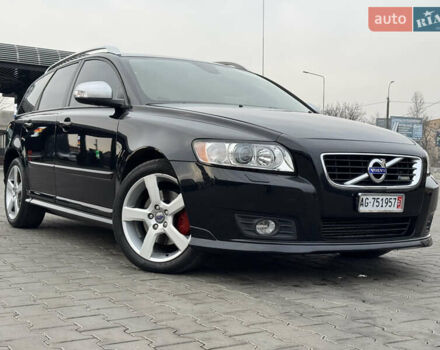 Черный Вольво В50, объемом двигателя 2 л и пробегом 167 тыс. км за 11700 $, фото 5 на Automoto.ua