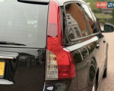 Черный Вольво В50, объемом двигателя 1.6 л и пробегом 244 тыс. км за 8850 $, фото 27 на Automoto.ua