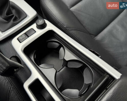 Черный Вольво В50, объемом двигателя 1.6 л и пробегом 244 тыс. км за 8850 $, фото 66 на Automoto.ua