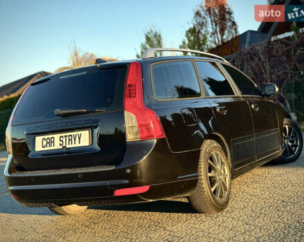 Черный Вольво В50, объемом двигателя 1.6 л и пробегом 259 тыс. км за 7800 $, фото 15 на Automoto.ua