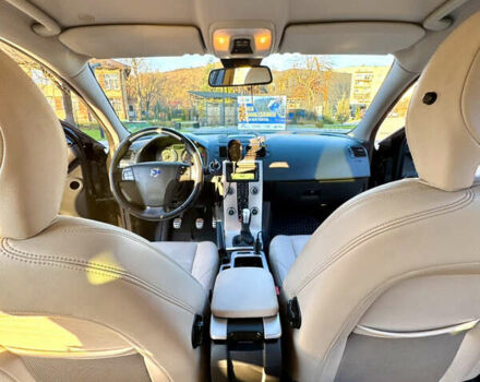 Чорний Вольво V50, об'ємом двигуна 1.56 л та пробігом 242 тис. км за 8200 $, фото 18 на Automoto.ua