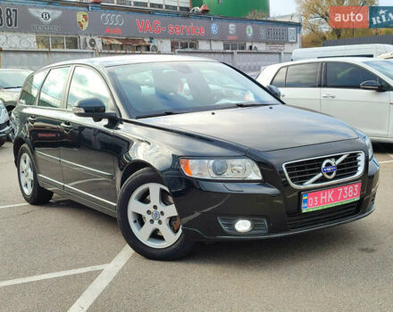 Черный Вольво В50, объемом двигателя 2 л и пробегом 200 тыс. км за 11300 $, фото 59 на Automoto.ua