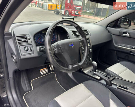 Черный Вольво В50, объемом двигателя 2 л и пробегом 167 тыс. км за 11700 $, фото 32 на Automoto.ua