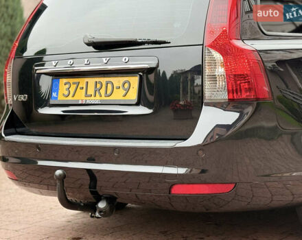 Черный Вольво В50, объемом двигателя 1.6 л и пробегом 244 тыс. км за 8850 $, фото 26 на Automoto.ua