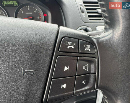 Черный Вольво В50, объемом двигателя 2 л и пробегом 200 тыс. км за 11300 $, фото 37 на Automoto.ua