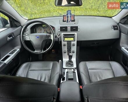 Черный Вольво В50, объемом двигателя 1.6 л и пробегом 192 тыс. км за 8599 $, фото 55 на Automoto.ua