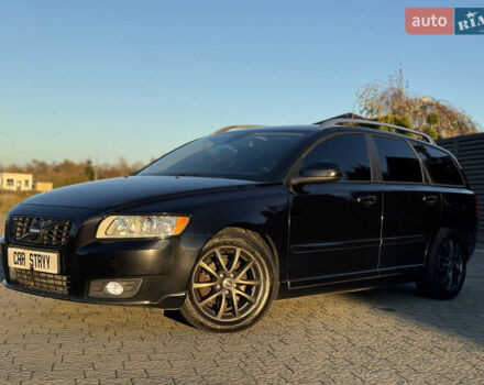 Черный Вольво В50, объемом двигателя 1.6 л и пробегом 259 тыс. км за 7800 $, фото 6 на Automoto.ua