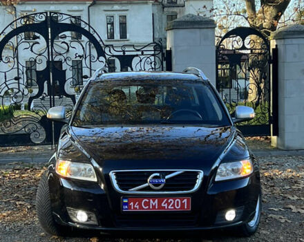 Черный Вольво В50, объемом двигателя 1.6 л и пробегом 228 тыс. км за 8999 $, фото 2 на Automoto.ua