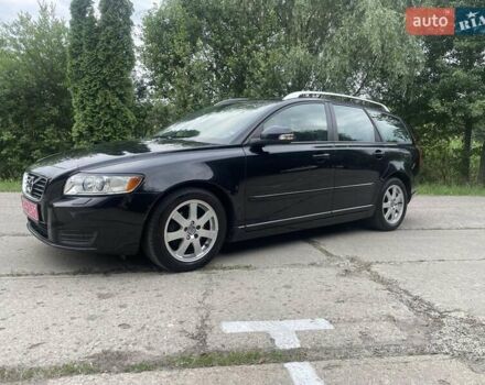 Черный Вольво В50, объемом двигателя 1.6 л и пробегом 231 тыс. км за 9350 $, фото 2 на Automoto.ua
