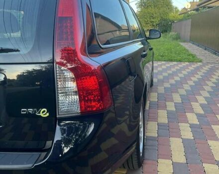 Черный Вольво В50, объемом двигателя 1.6 л и пробегом 237 тыс. км за 9100 $, фото 5 на Automoto.ua