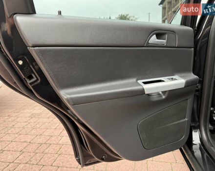 Черный Вольво В50, объемом двигателя 1.6 л и пробегом 244 тыс. км за 8850 $, фото 74 на Automoto.ua