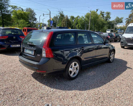 Черный Вольво В50, объемом двигателя 2 л и пробегом 215 тыс. км за 8400 $, фото 6 на Automoto.ua