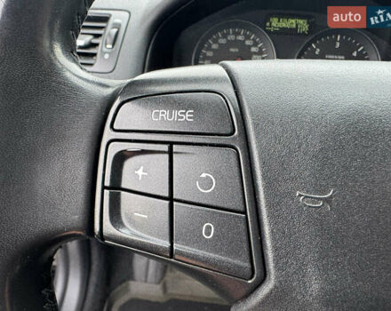 Черный Вольво В50, объемом двигателя 2 л и пробегом 200 тыс. км за 11300 $, фото 38 на Automoto.ua