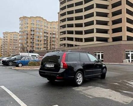 Черный Вольво В50, объемом двигателя 1.6 л и пробегом 320 тыс. км за 7800 $, фото 1 на Automoto.ua