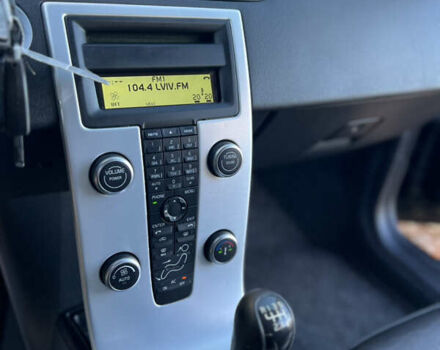 Черный Вольво В50, объемом двигателя 1.6 л и пробегом 228 тыс. км за 8999 $, фото 39 на Automoto.ua