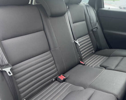 Черный Вольво В50, объемом двигателя 2 л и пробегом 200 тыс. км за 11300 $, фото 27 на Automoto.ua