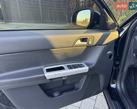 Черный Вольво В50, объемом двигателя 1.6 л и пробегом 259 тыс. км за 7800 $, фото 46 на Automoto.ua