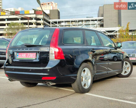 Черный Вольво В50, объемом двигателя 2 л и пробегом 200 тыс. км за 11300 $, фото 62 на Automoto.ua